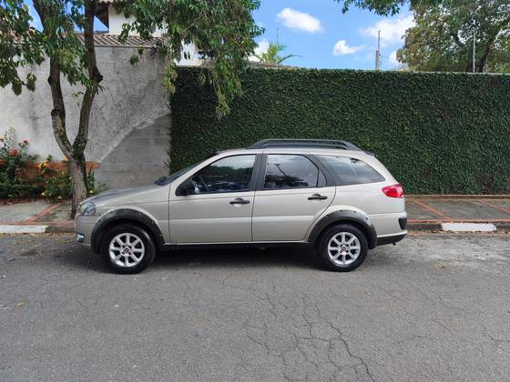 FIAT PALIO 1.8 MPI TREKKING WEEKEND 8V FLEX 4P MANUAL